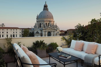 Terrace Grand Canal View Room