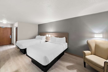 Suite, 2 Double Beds, Non Smoking (Upgrade)