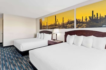 Room, 2 Queen Beds, Accessible, Non Smoking