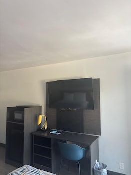 Room, 1 King Bed, Accessible, Non Smoking