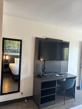 Room, 1 King Bed, Accessible, Non Smoking