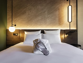 Executive Room, 1 Queen Bed, Balcony