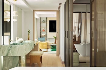 Suite, 1 Bedroom, City View (Skyline)