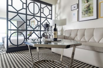 Premier Suite, 2 Queen Beds, Balcony