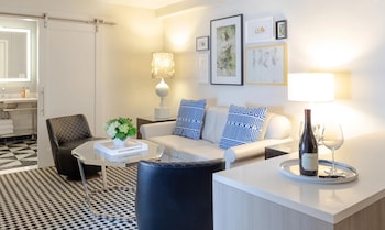 Premier Suite, 1 King Bed, Balcony