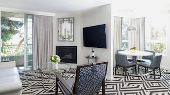 Premium Suite, 1 Bedroom (1BR One Bedroom Residence)