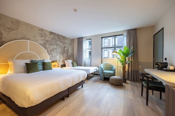 Deluxe Room (1 Double Bed 1 Double Sofabed)