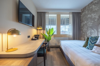 Comfort Room (1 Single Bed)