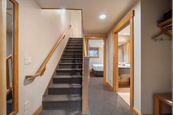 Premier Condo, 2 Bedrooms (Loft)