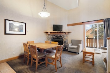 Deluxe Condo, 1 Bedroom (Loft)
