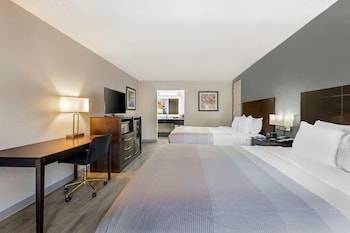 Standard Room, 2 Queen Beds, Non Smoking