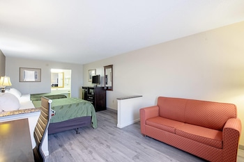 Standard Room, Multiple Beds, Non Smoking