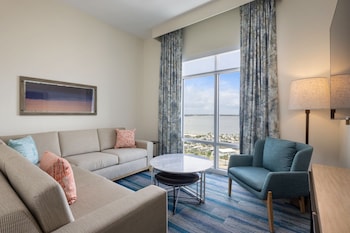 Suite, 1 Bedroom, Accessible Bathtub