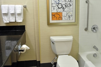 Room, 1 King Bed, Hearing Accessible (Accessible Bathtub)