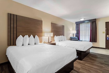 Standard Room, 2 Queen Beds, Non Smoking