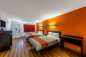 Standard Room, 2 Queen Beds, Non Smoking