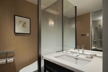 Premium Room, 1 Queen Bed