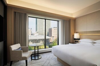 Premium Room, 1 Queen Bed