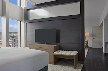 Junior Suite, 1 King Bed