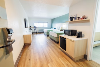 Two Beds Tower (Newly Renovated)