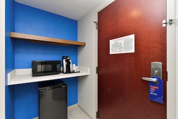 Suite, 1 King Bed (Additional Living Area)