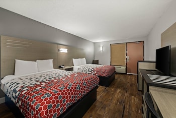 Standard Room, 2 Double Beds, Non Smoking