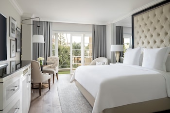 Deluxe Room, 1 King Bed, Balcony (Wellness)