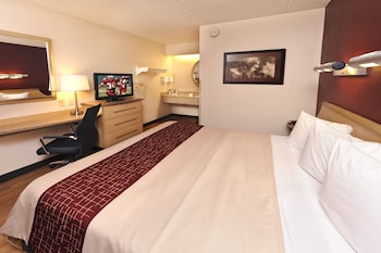 Deluxe Room, 1 King Bed (Smoke Free)