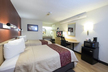 Deluxe Room, 2 Double Beds (Smoke Free)
