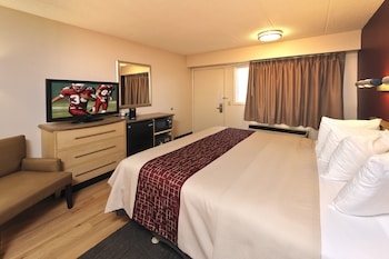 Deluxe Room, 1 King Bed (Smoke Free)