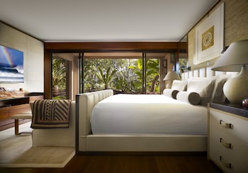 Room, 1 King Bed, Garden View