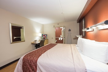 Deluxe Room, 1 King Bed, Accessible, Non Smoking (Shower)