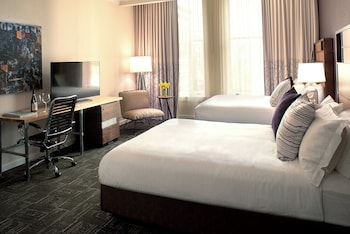 Room, 2 Queen Beds, City View