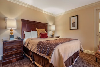 Deluxe Room, 1 Queen Bed