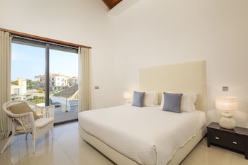 Deluxe Townhome, 3 Bedrooms, Private Pool