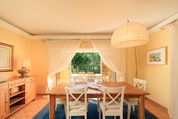 Superior Townhome, 3 Bedrooms, Private Pool