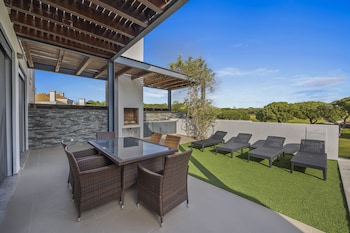 Deluxe Townhome, 2 Bedrooms, Private Pool