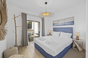 Deluxe Townhome, 3 Bedrooms, Private Pool