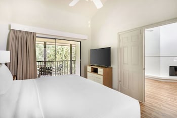 Condo, 2 Bedrooms, Kitchen