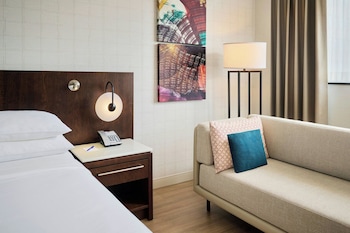 Club Room, 1 King Bed