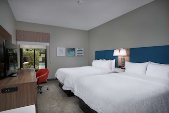 Room, 2 Queen Beds, Non Smoking
