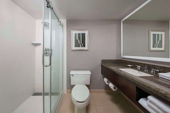 Deluxe Room, 1 King Bed