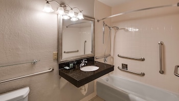 Standard Room, 1 Queen Bed, Accessible, Refrigerator & Microwave