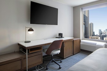 Room, 2 Queen Beds (Mobility Accessible, Tub)