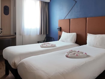 Standard Room, 2 Twin Beds