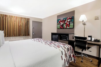 Superior Room, 1 King Bed, Accessible (Smoke Free)