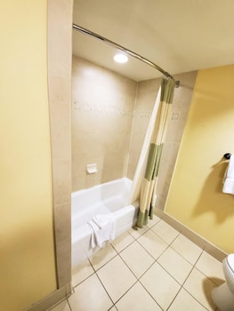 Deluxe Room, 2 Double Beds