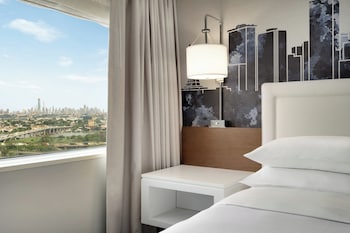 Room, 1 King Bed, City View, Corner