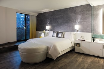 Room, 1 King Bed, Terrace