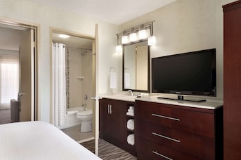 Suite, Accessible (Hearing)